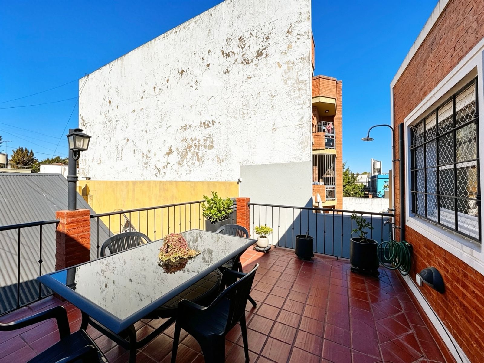 Casa de 5 ambientes remodelada en Villa Sarmiento - 22
