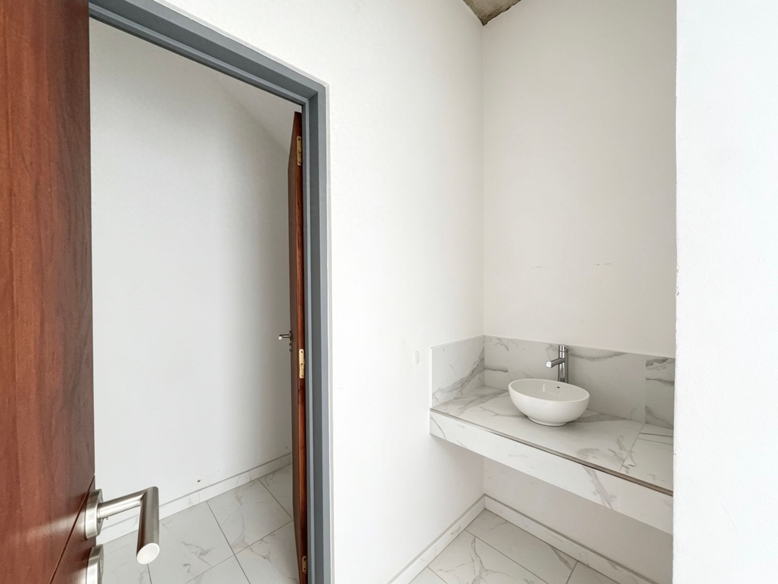 Venta Local Comercial Con Amplio Parque En Haedo - 8