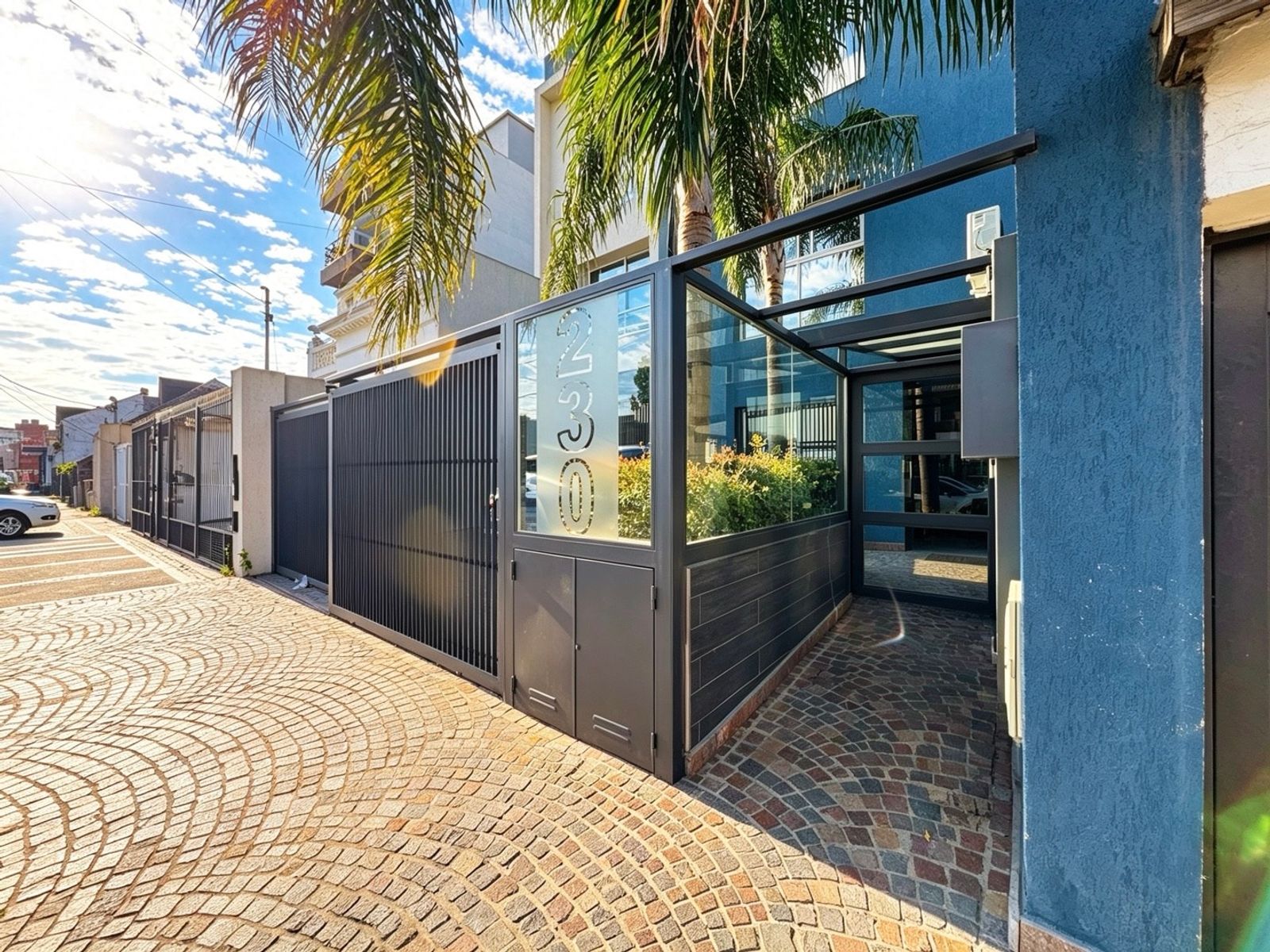 Monoambiente En Venta Primer Piso En Moron - 2