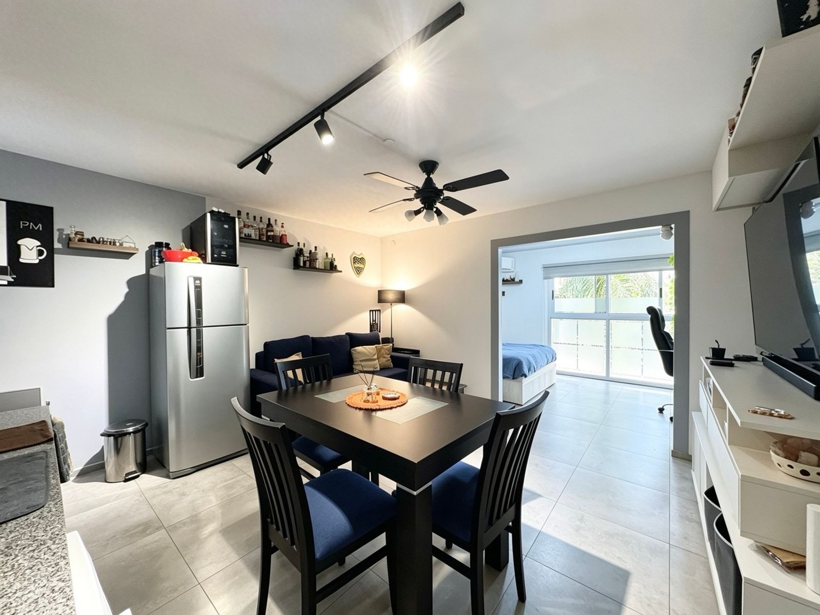 Monoambiente En Venta Primer Piso En Moron - 3