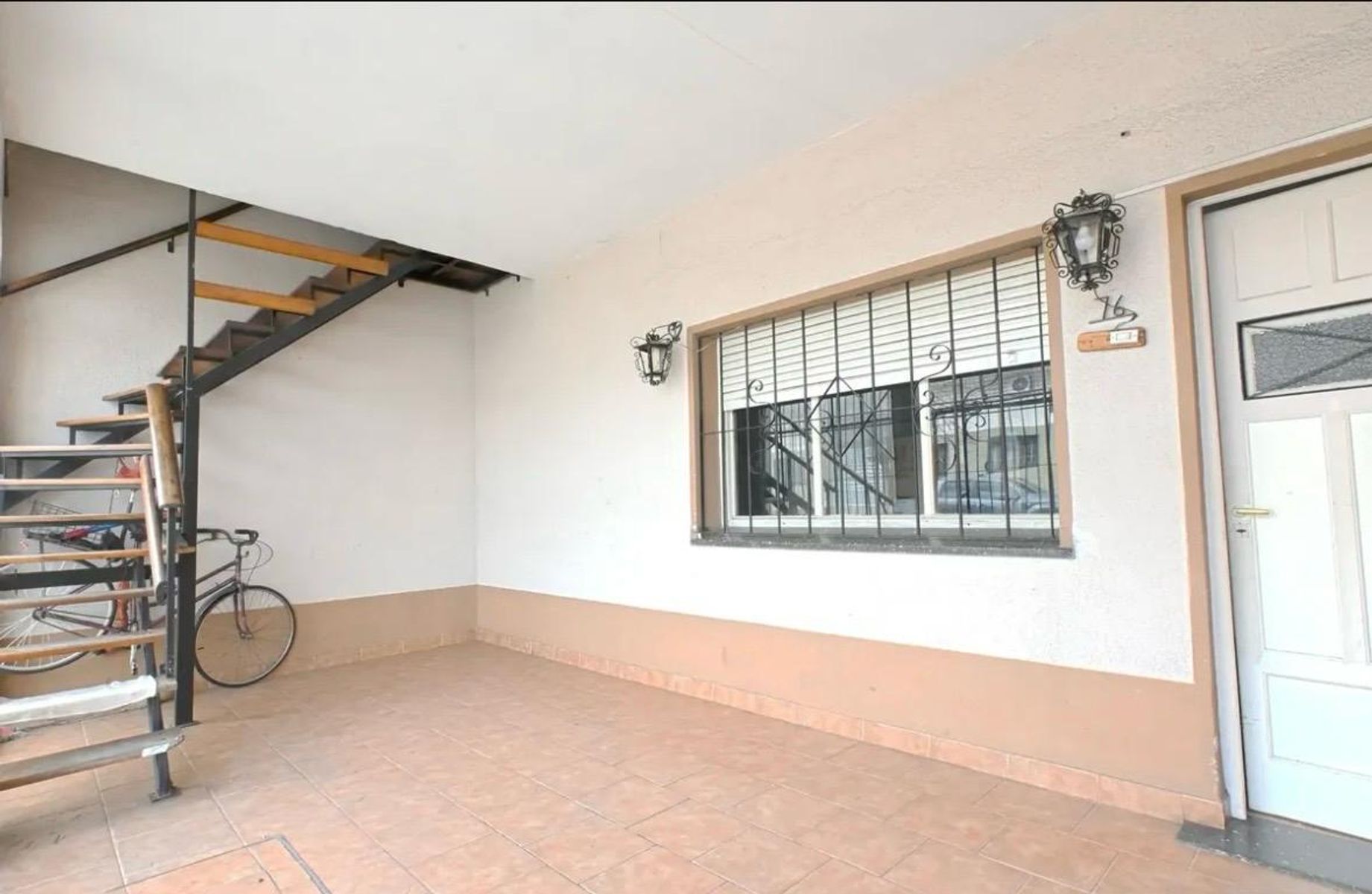 Venta PH 4 Ambientes Con Patio Y Cochera En Caseros - 5