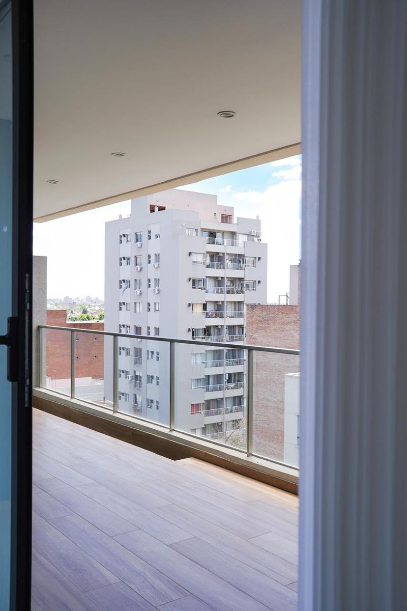 Departamento 4 Ambientes Piso Completo Con Terraza Privada Y Cochera En Venta En Saenz Peña - 5