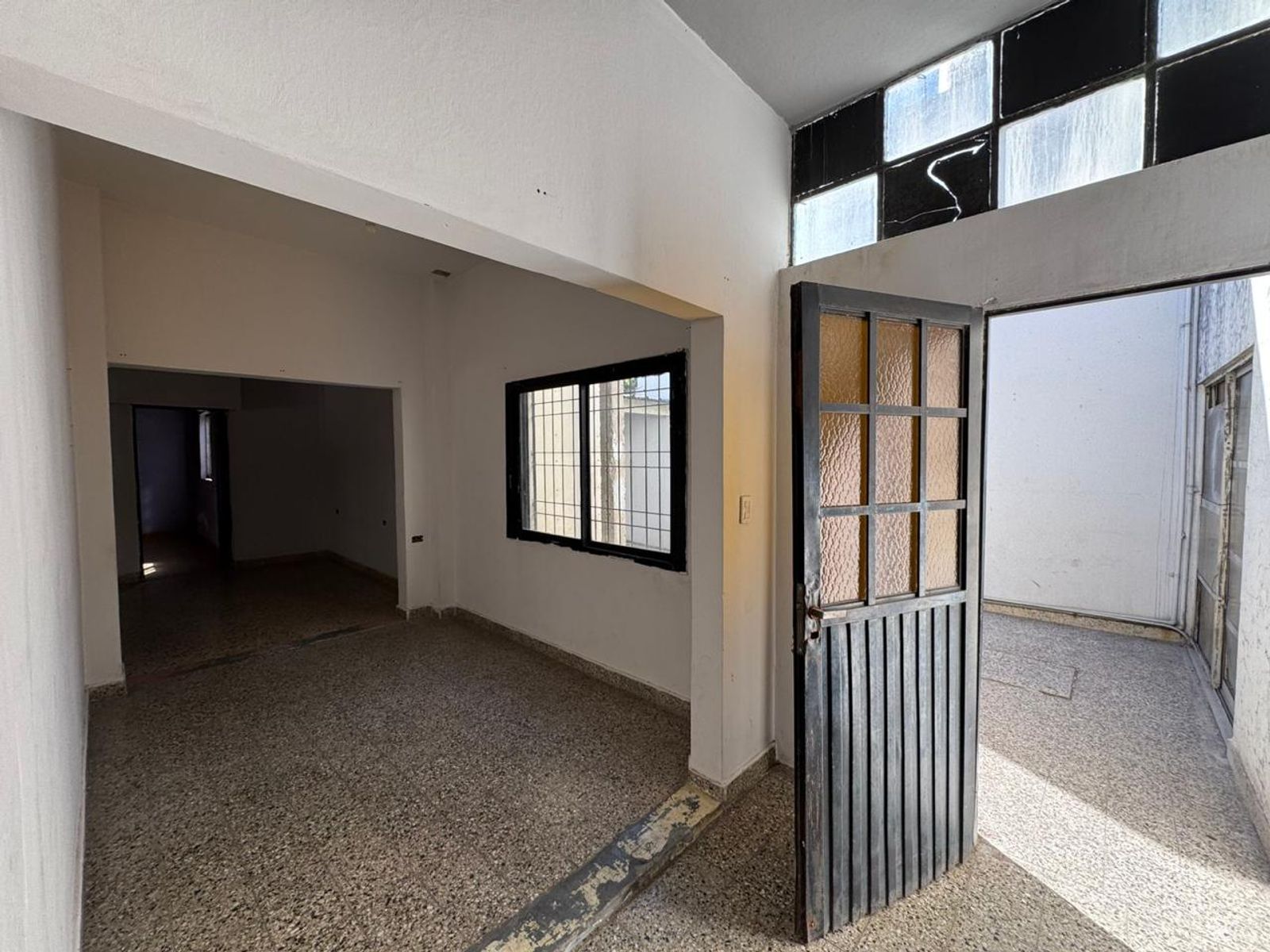 Casa 4 Ambientes A Remodelar En Venta En El Palomar - 3