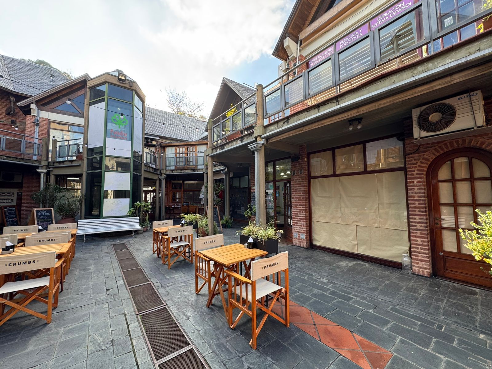 ALQUILER COMERCIAL CIUDAD JARDIN - PARADISE STATION - 2