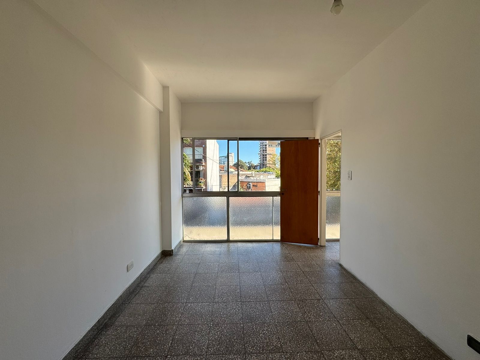 Monoambiente En Alquiler En El Palomar A Mts De Ciudad Jardin - 13