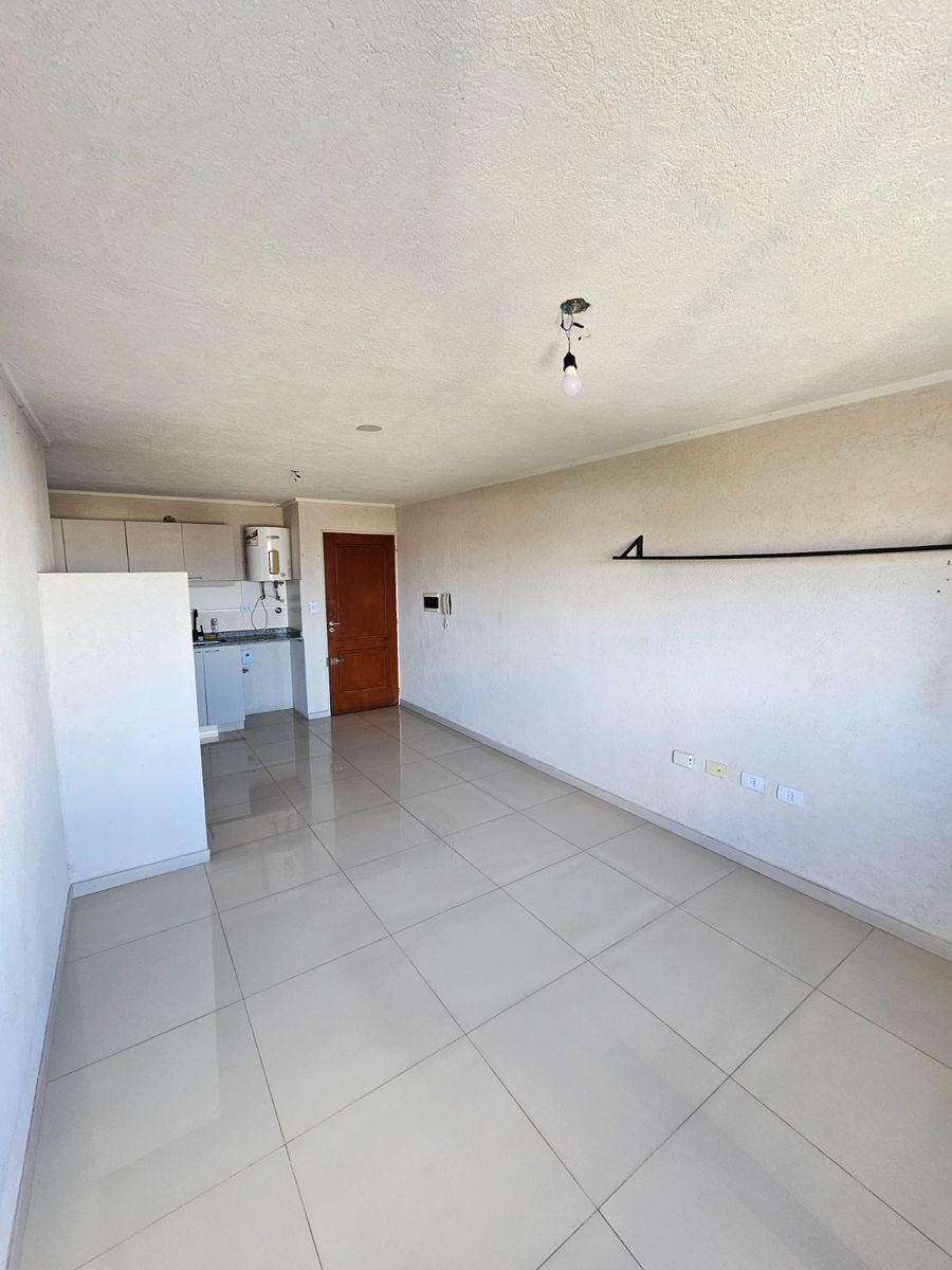 Alquiler 2 Ambientes Primer Piso Contraf. En Haedo - 4