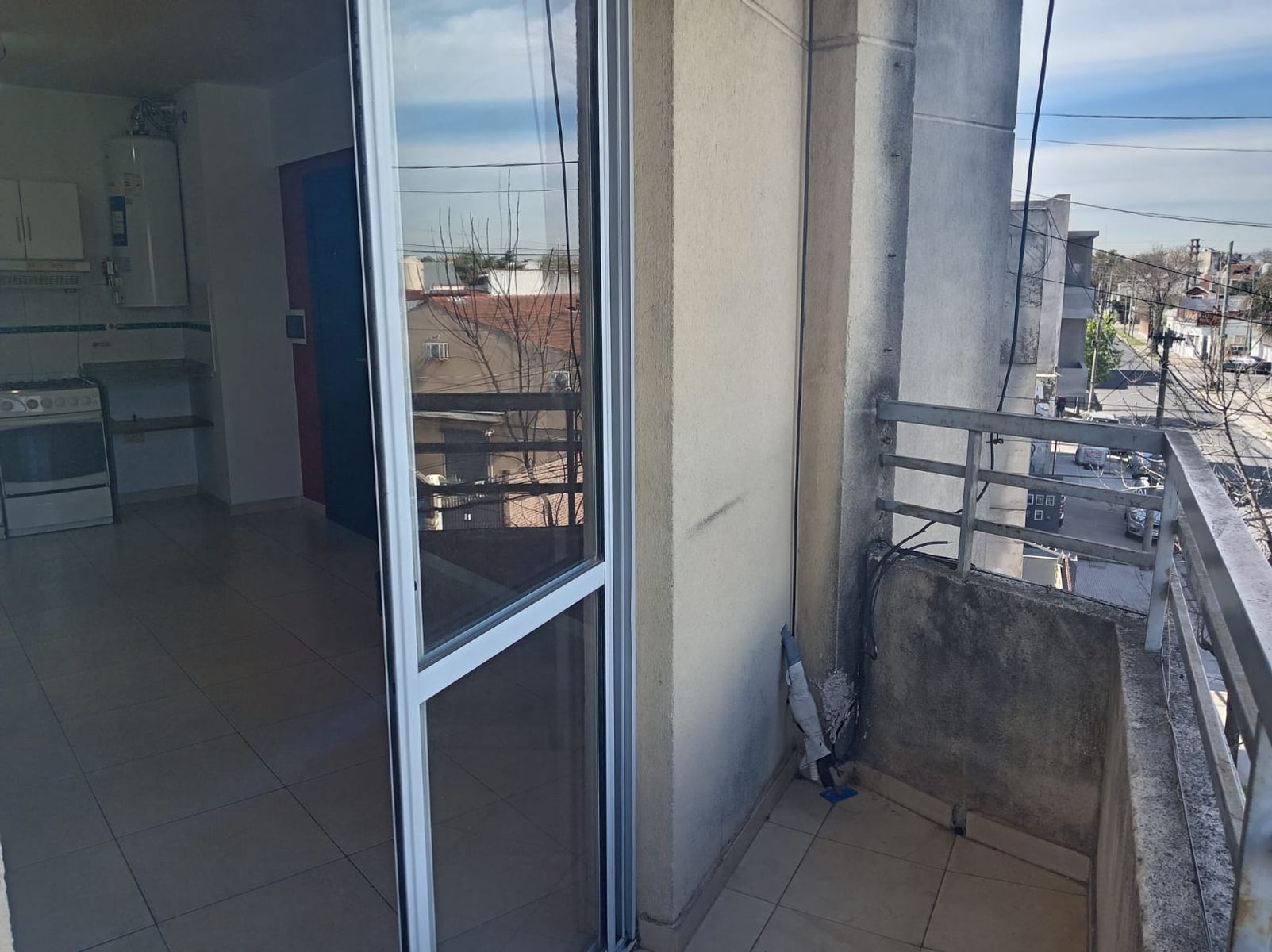 Alquiler | Departamento Dos Ambientes Con Balcón - Haedo - 1
