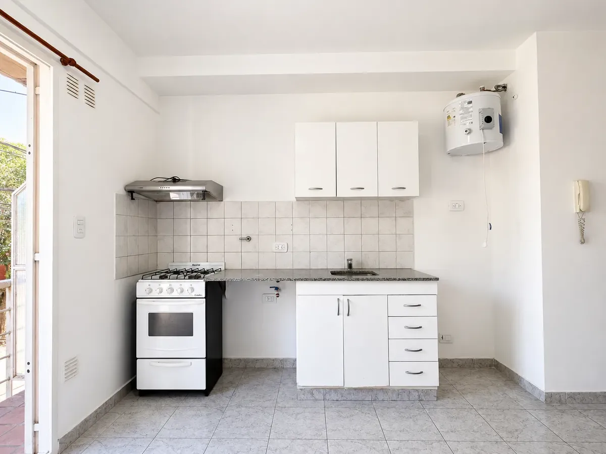 Departamento En Venta 2 Ambientes En Martin Coronado - 3