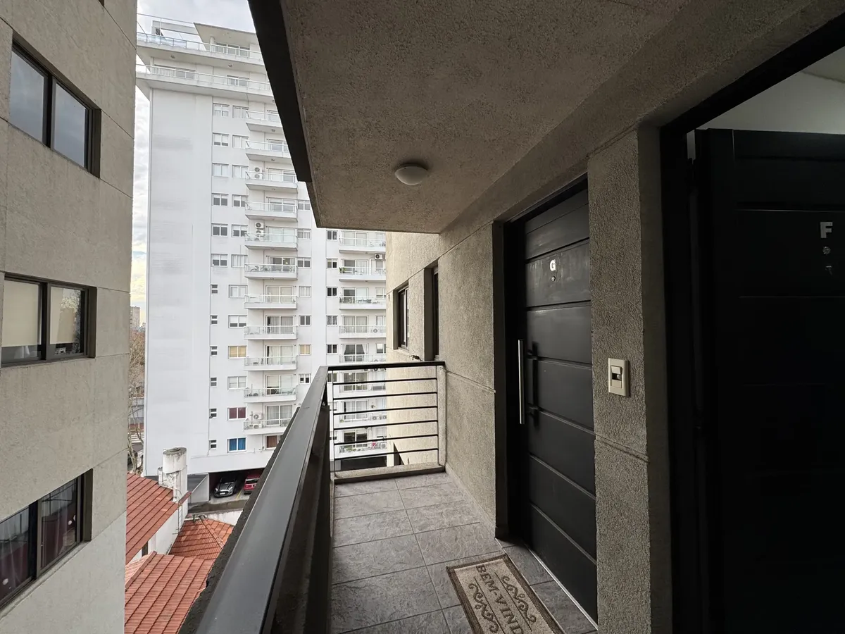 Alquiler Departamento 2 Ambientes Con Cochera En Caseros — foto 2