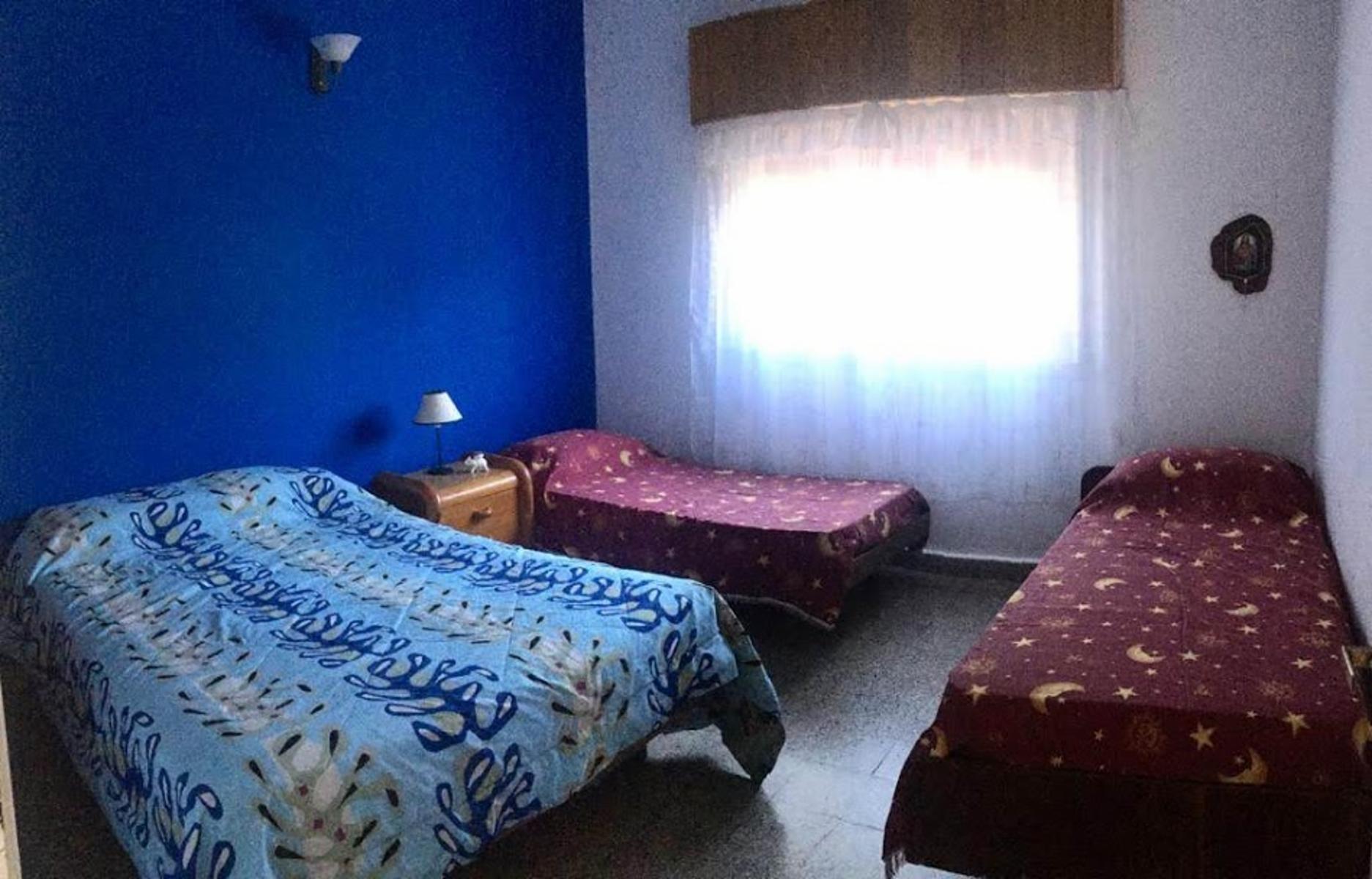 ALQUILO EXCELENTE CASA PARA VACACIONAR EN FAMILIA O CON AMIGOS PARA 5 PERSONAS, A 4 CUADRAS DEL MAR - 4
