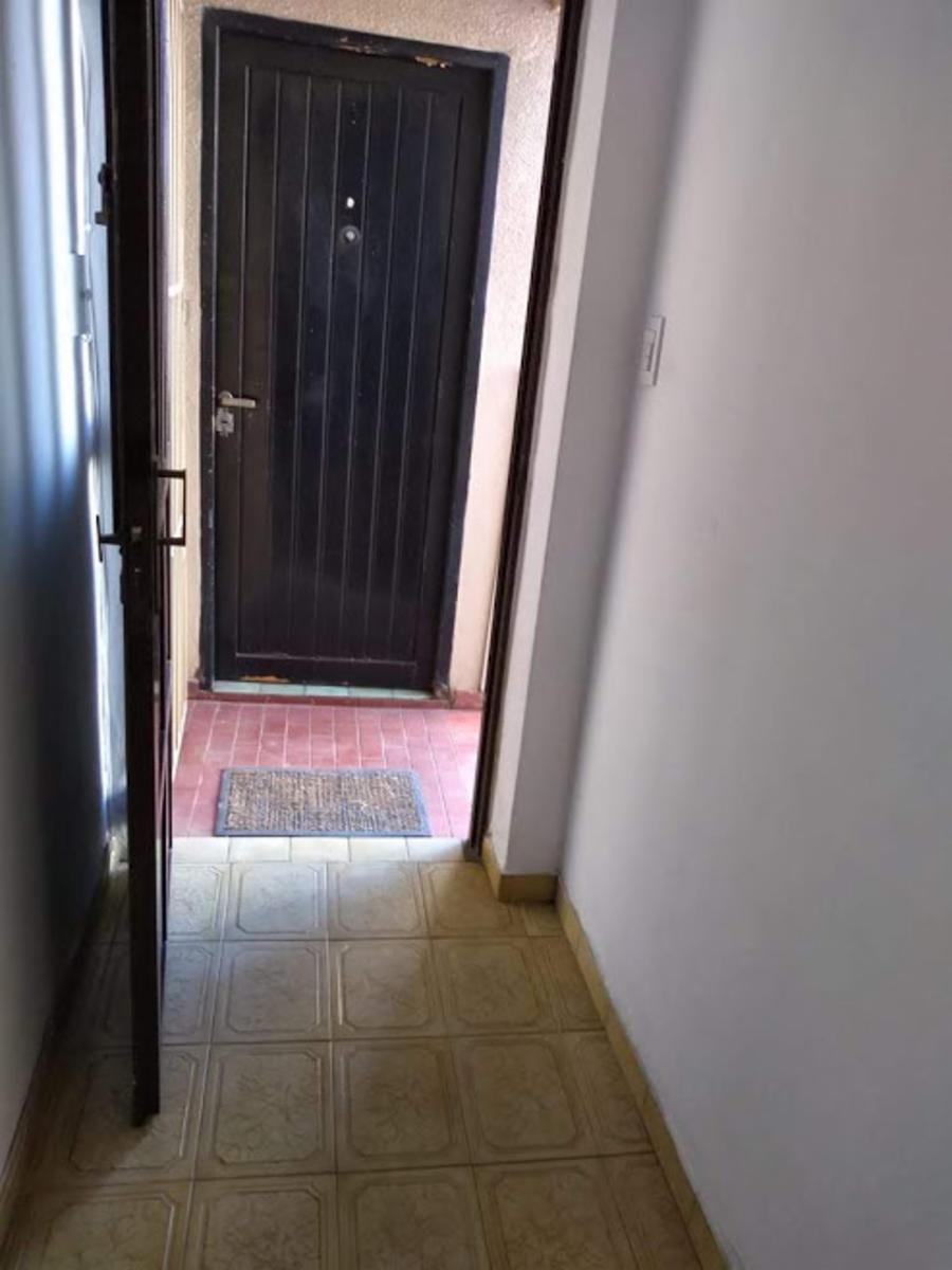 PRECIO REBAJADO--- MUY BUEN DEPARTAMENTO MONOAMBIENTE CON TERRAZA, MUY LUMINOSO, RAMOS MEJIA SUR, SIN EXPENSAS — foto 2