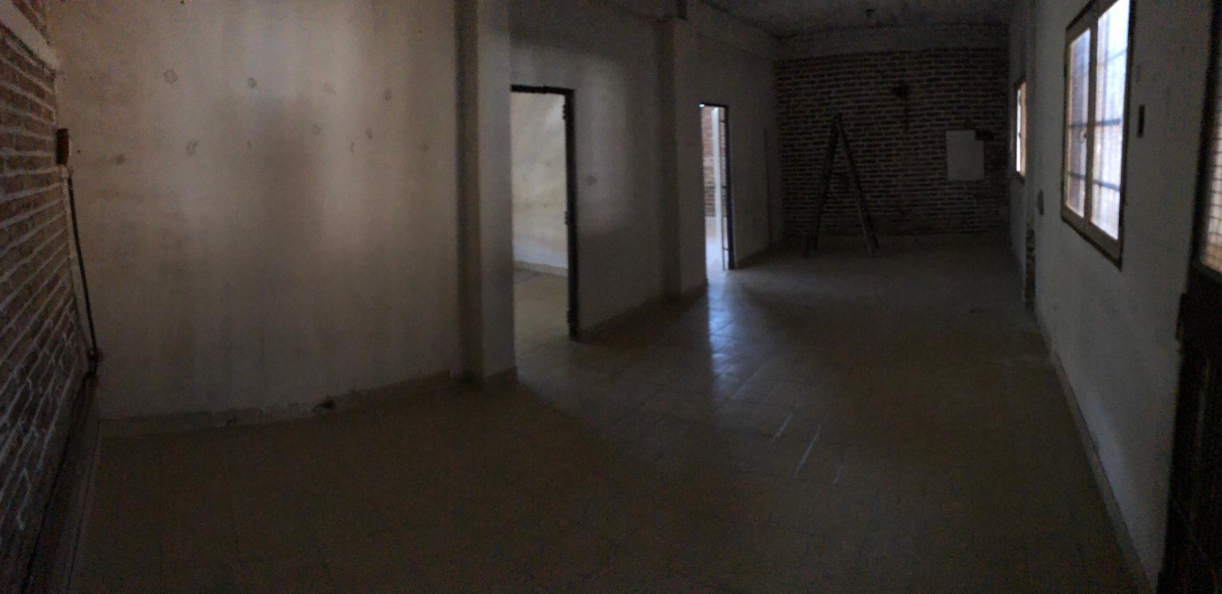 venta casa con cochera cubierta, terreno propio 10x30 amplia y provechoso para nucleo familiar