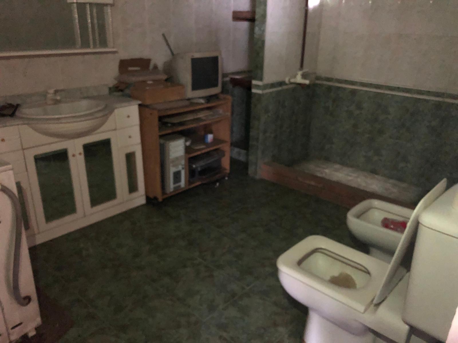 venta casa con cochera cubierta, terreno propio 10x30 amplia y provechoso para nucleo familiar — foto 7