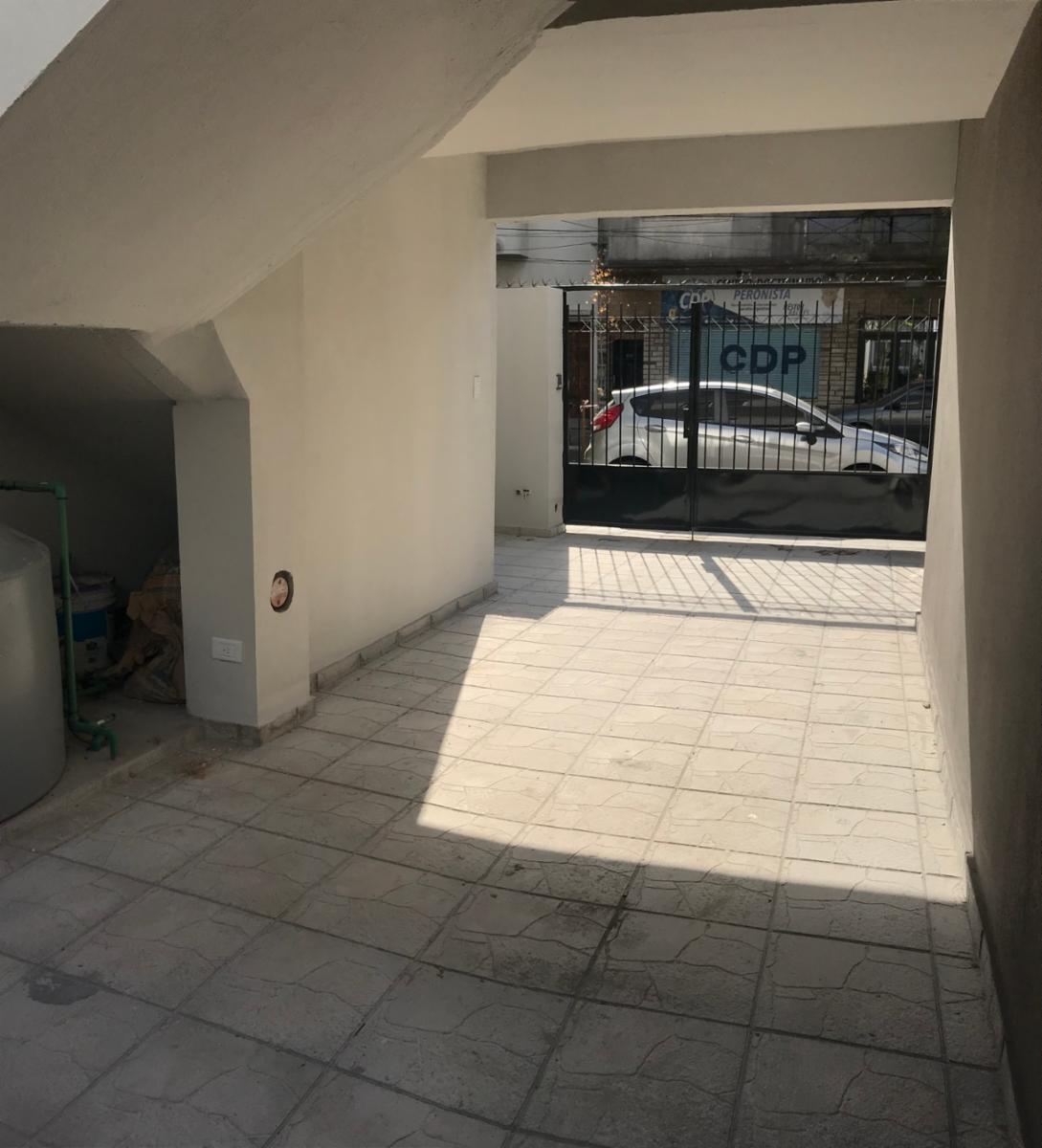 Duplex al frente de 2 dormitorios /con cochera — foto 11