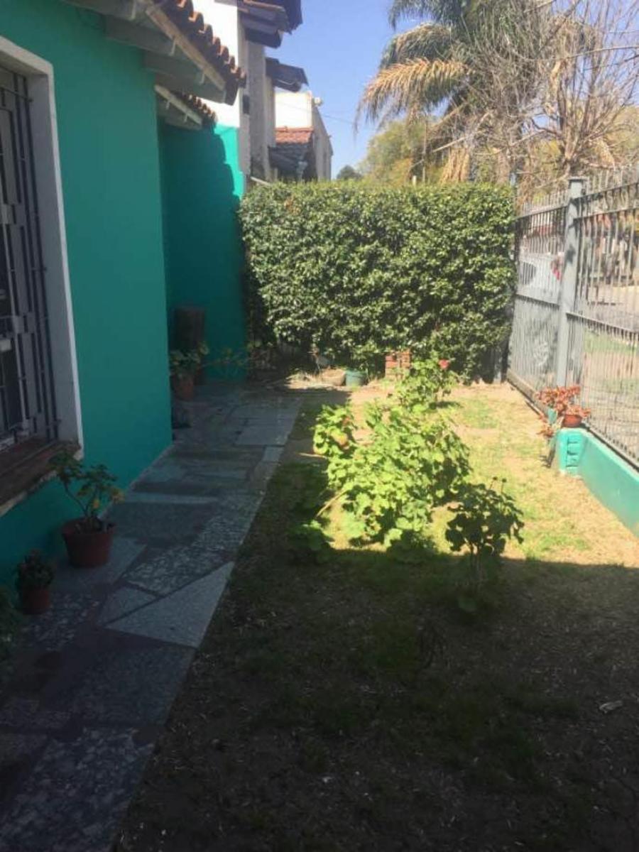 EXCELENTE CASA BARRIO AERONAUTICO — foto 2