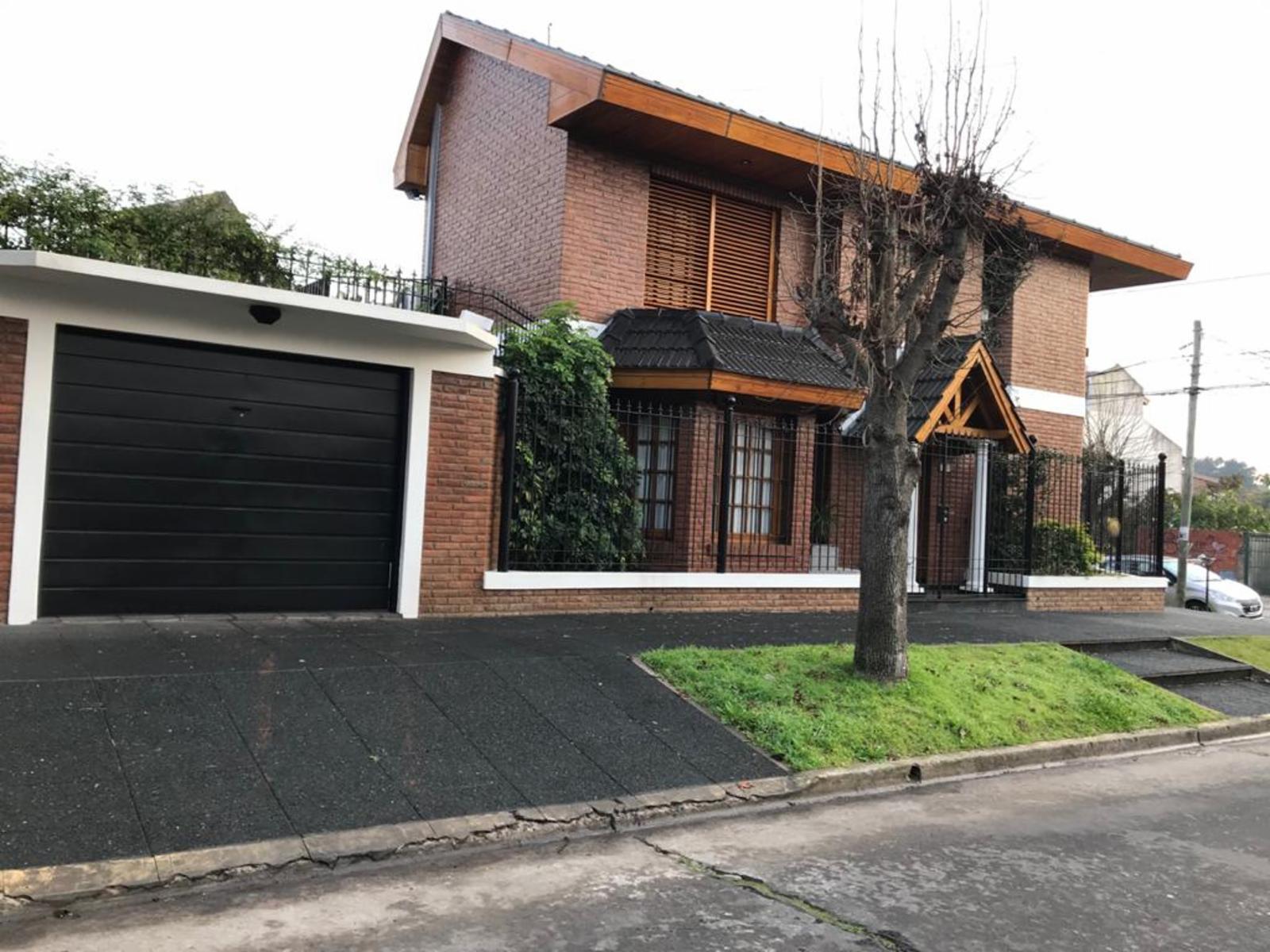 CHALET EXCELENTE ESTADO Y ZONA