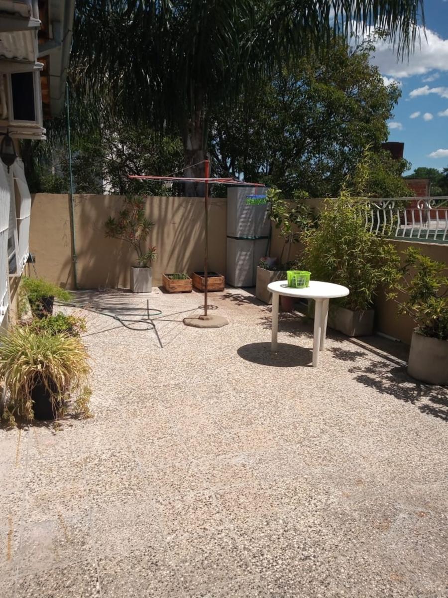HERMOSA CASA EN PLANTA ALTA MUY BUENA ZONA