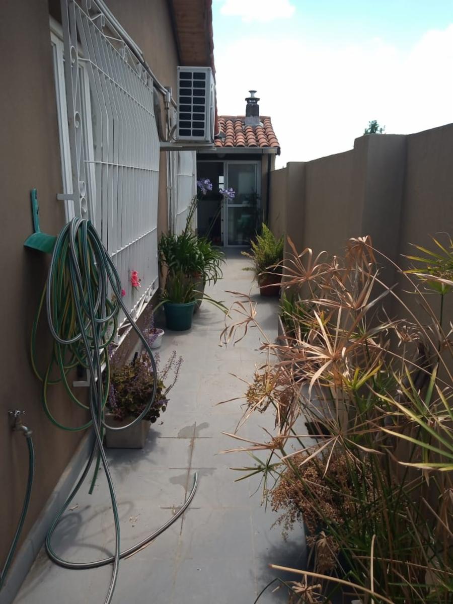 HERMOSA CASA EN PLANTA ALTA MUY BUENA ZONA — foto 2