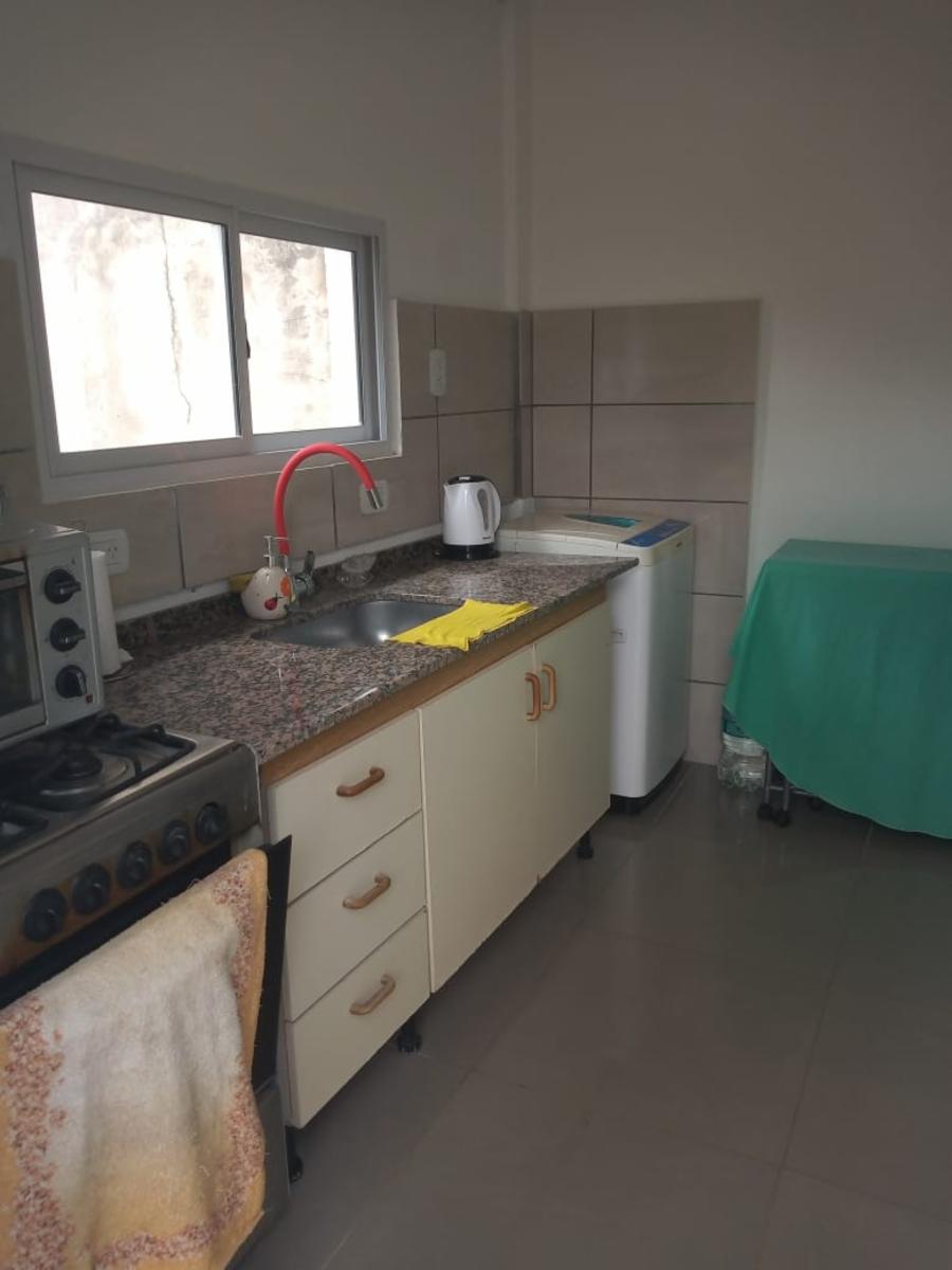 CASA MULTIFAMILIAR EN MARTIN CORONADO A CUADRAS DE LA ESTACION — foto 3