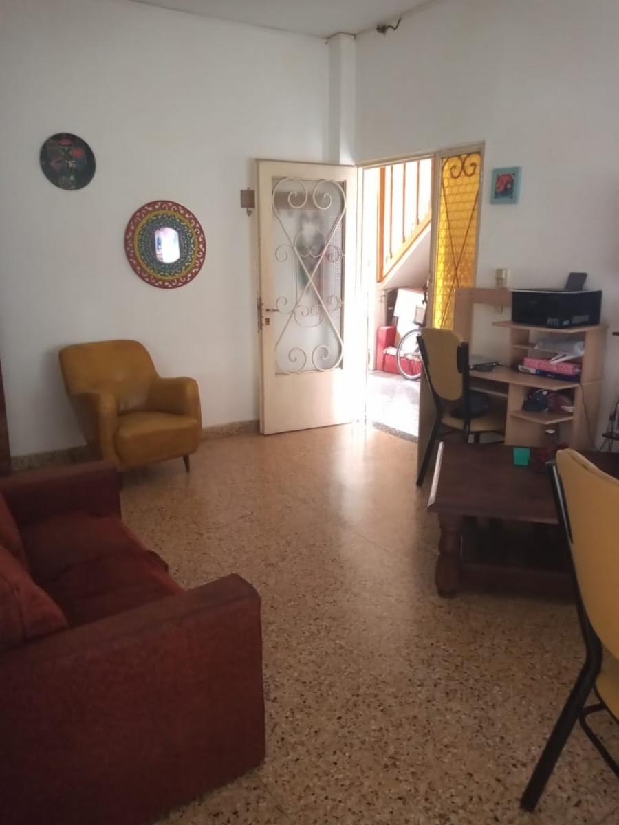 CASA MULTIFAMILIAR EN MARTIN CORONADO A CUADRAS DE LA ESTACION — foto 4