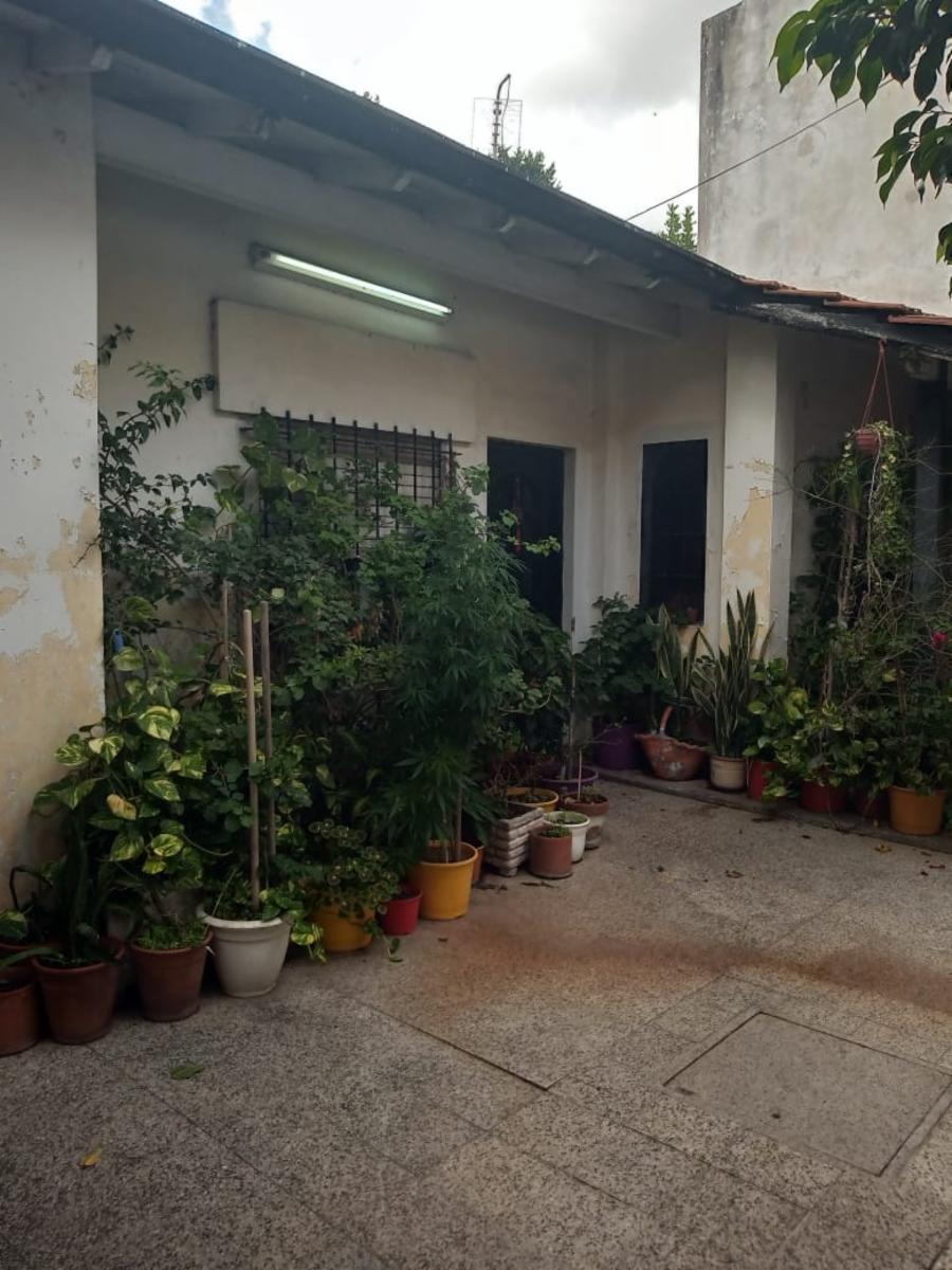 CASA MULTIFAMILIAR EN MARTIN CORONADO A CUADRAS DE LA ESTACION — foto 8