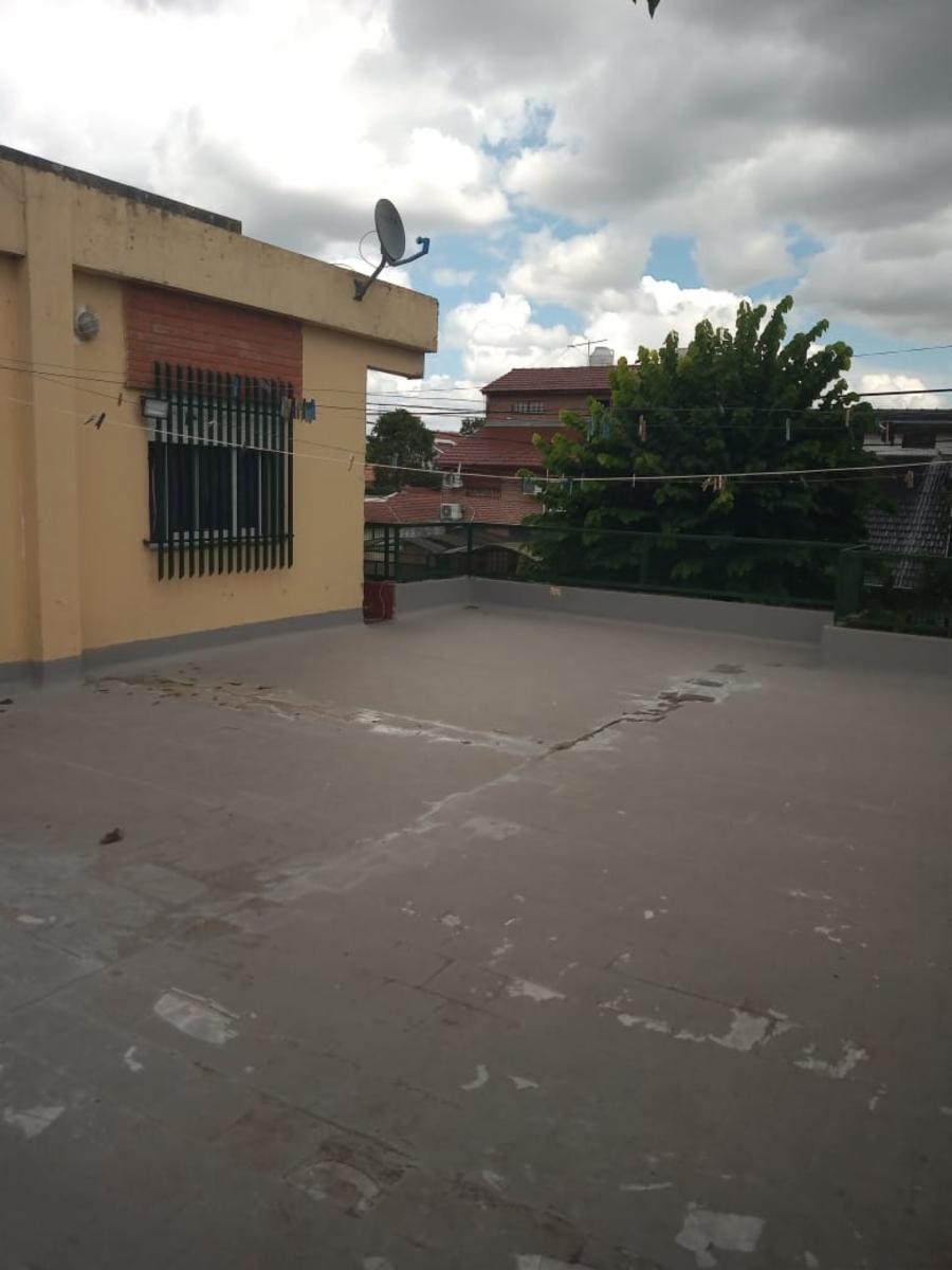 CASA MULTIFAMILIAR EN MARTIN CORONADO A CUADRAS DE LA ESTACION — foto 10