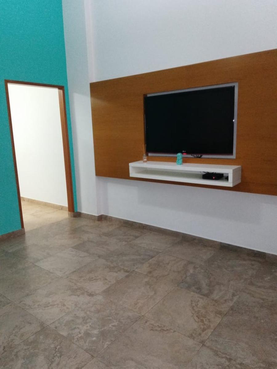 DUPLEX MUY COMODO A UNA CUADRA ESTACION vILLA BOSCH — foto 5