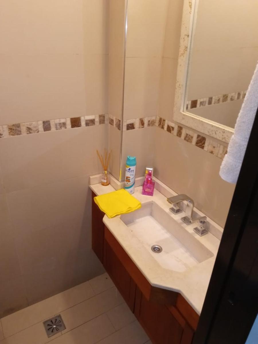 DUPLEX MUY COMODO A UNA CUADRA ESTACION vILLA BOSCH — foto 7
