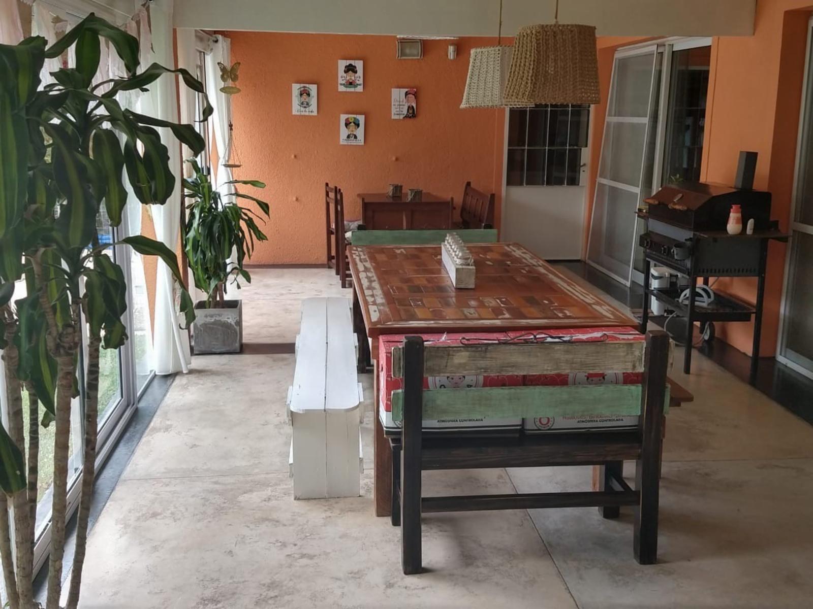 HERMOSA QUINTA EN CALLE PRIVILIGIADA — foto 3