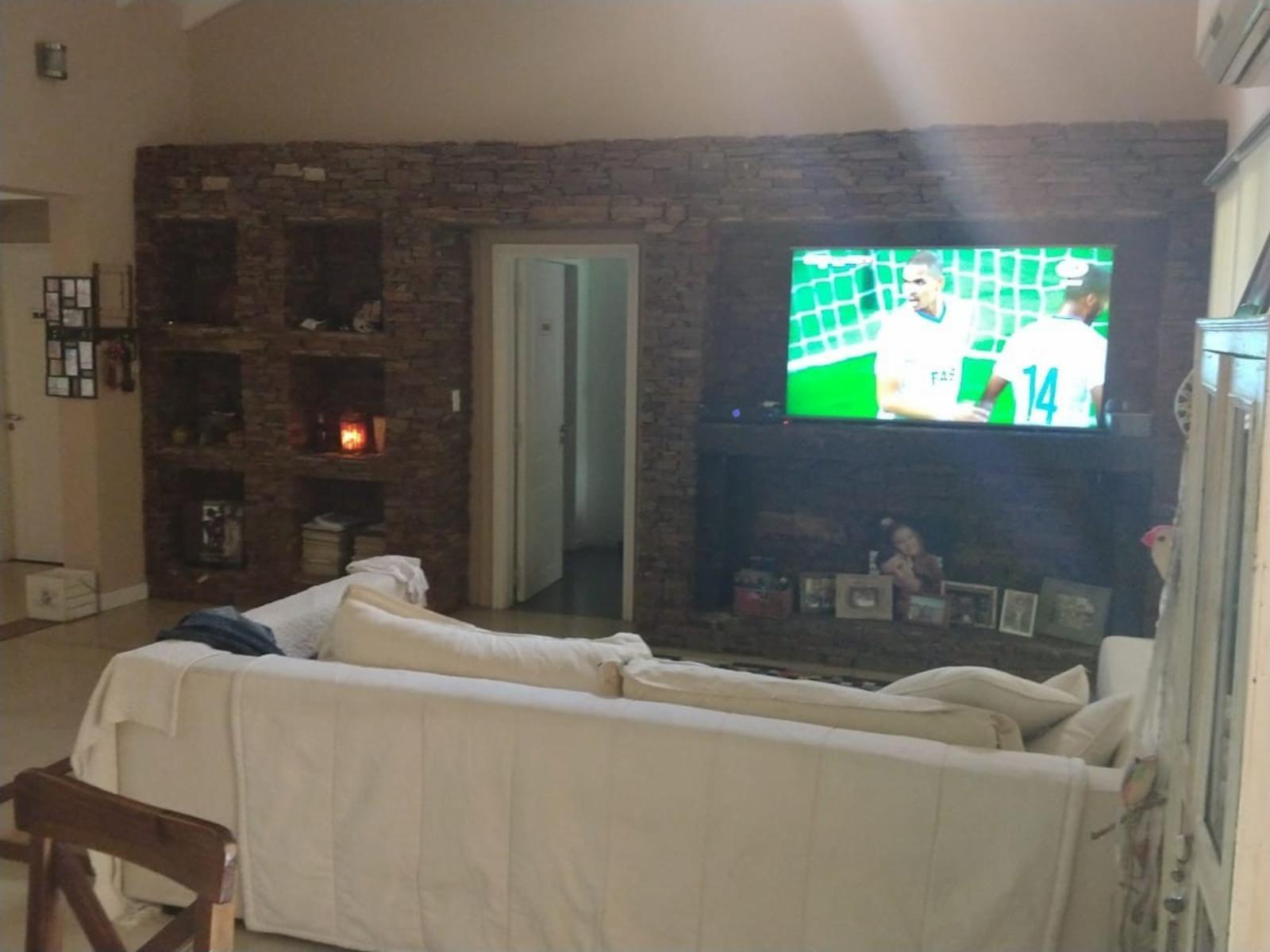 HERMOSA QUINTA EN CALLE PRIVILIGIADA — foto 8