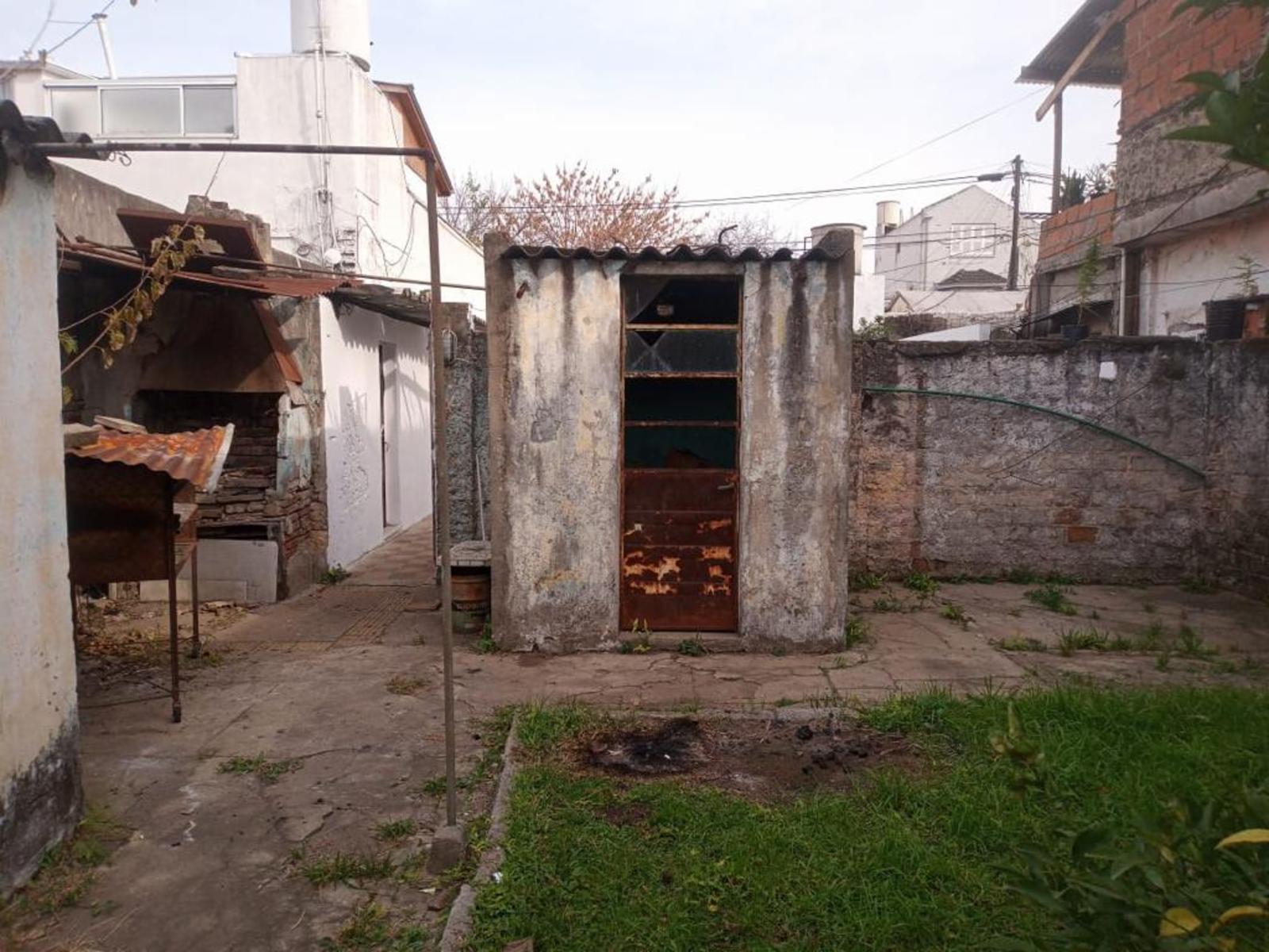 CASA LOTE PROPIO CERCA AVENIDA PERON - 7