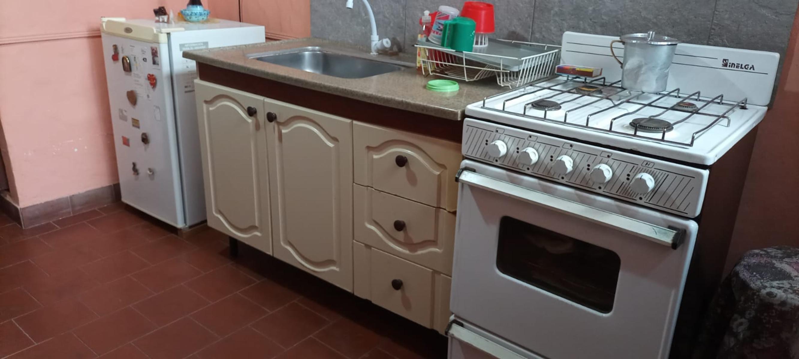 MONOAMBIENTE A 4 CUADRAS DE LA ESTACION — foto 3