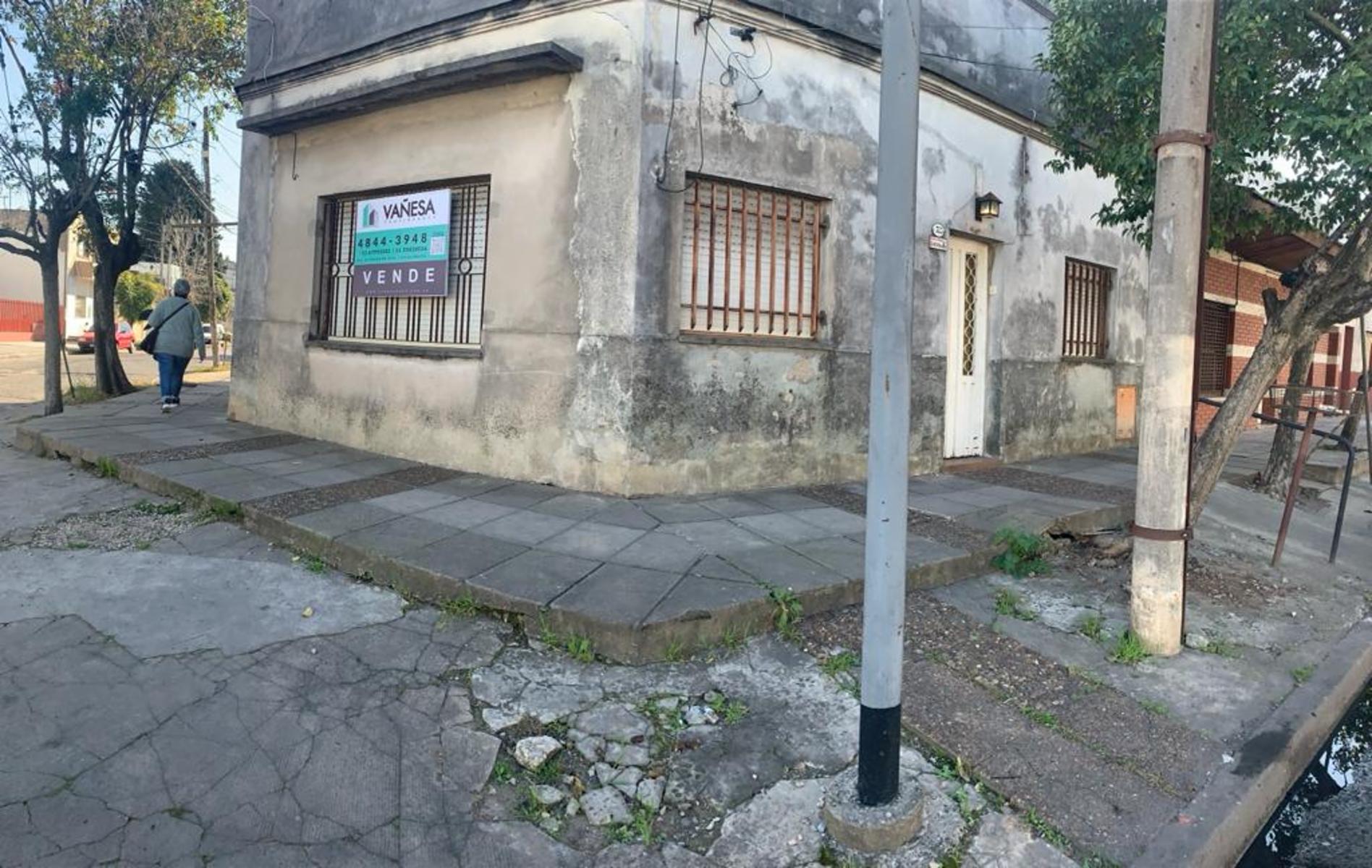 PH EN ESQUINA EN PLANTA BAJA