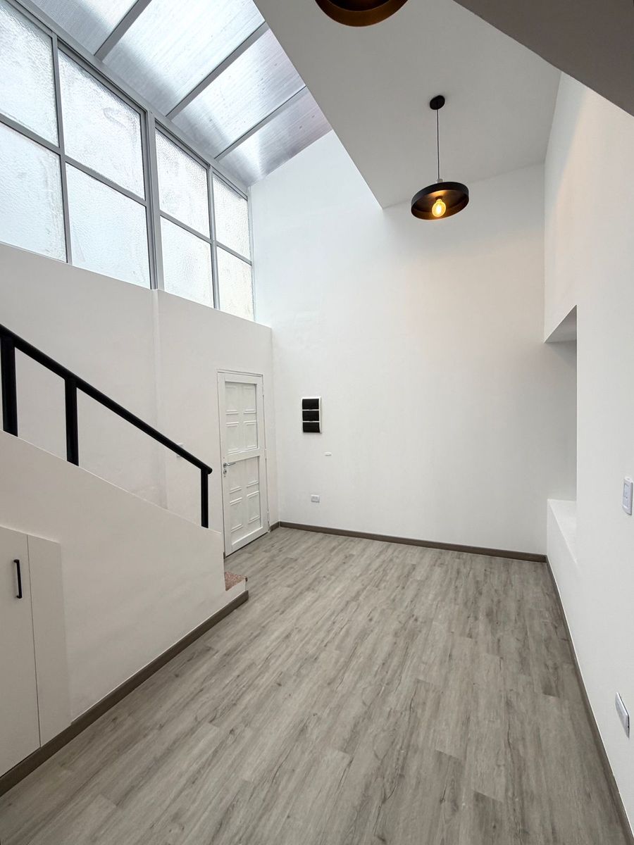 PH Sin Expensas Paysandu 2200 en Dos Plantas 3 Amb (2bnos 1 C - Vestidor) Balcon - Baulera - 86 m² — foto 2