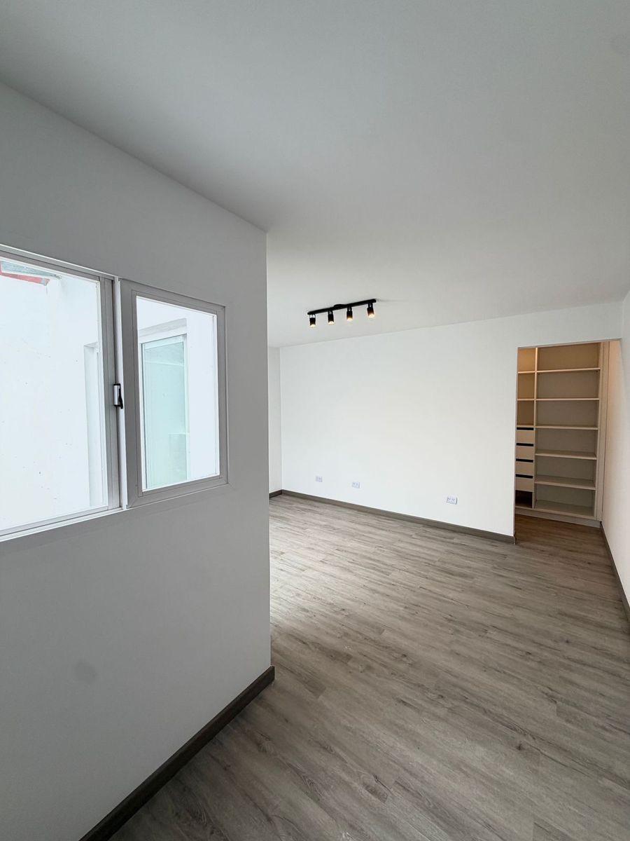 PH Sin Expensas Paysandu 2200 en Dos Plantas 3 Amb (2bnos 1 C - Vestidor) Balcon - Baulera - 86 m² - 19