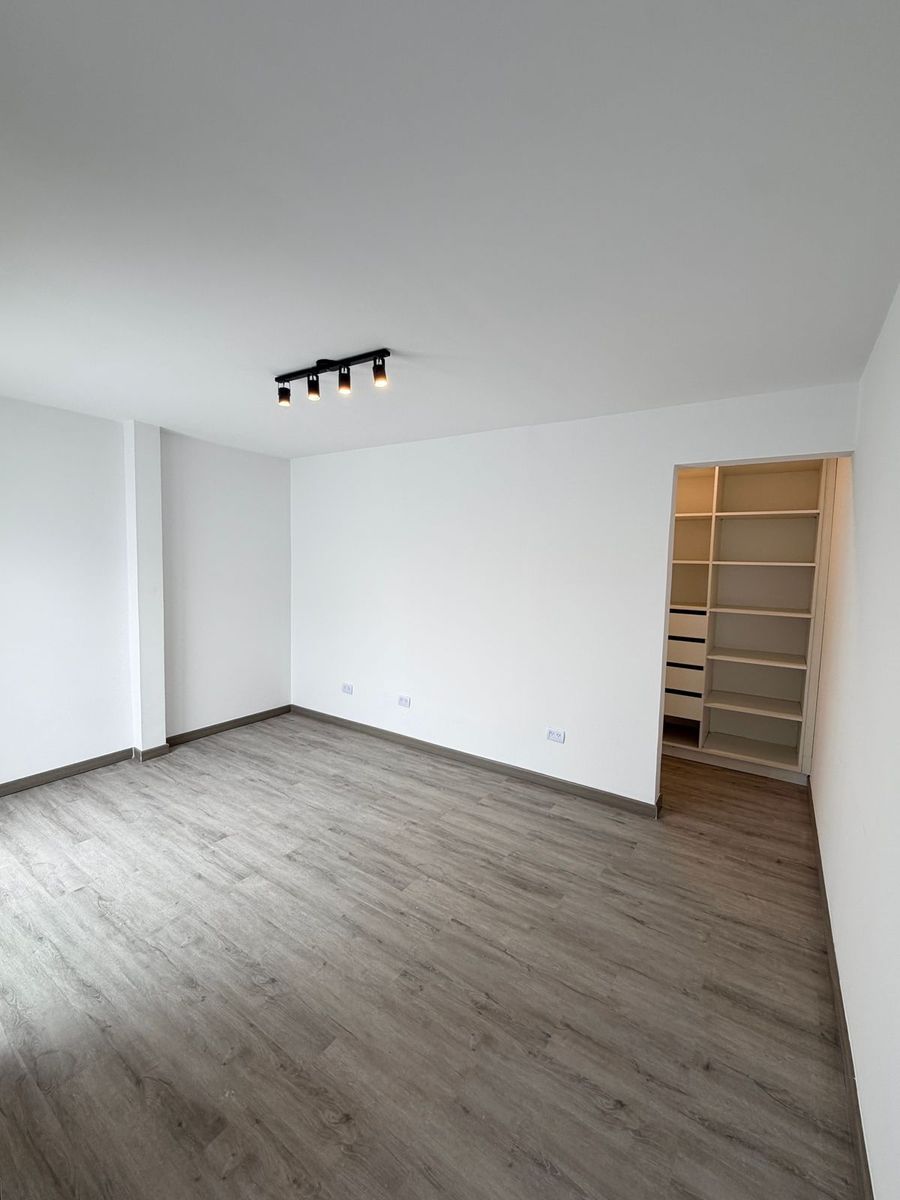 PH Sin Expensas Paysandu 2200 en Dos Plantas 3 Amb (2bnos 1 C - Vestidor) Balcon - Baulera - 86 m² - 20