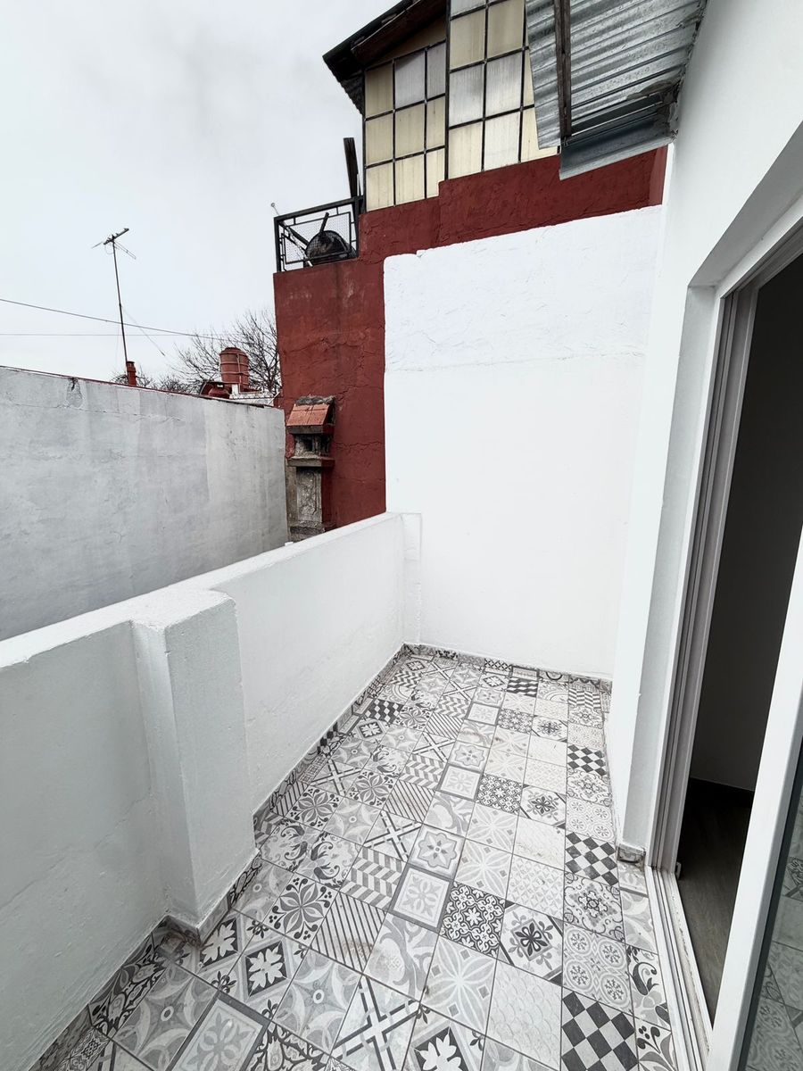 PH Sin Expensas Paysandu 2200 en Dos Plantas 3 Amb (2bnos 1 C - Vestidor) Balcon - Baulera - 86 m² - 22