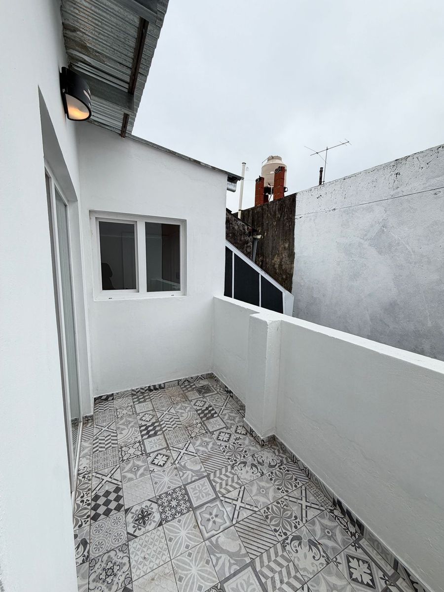 PH Sin Expensas Paysandu 2200 en Dos Plantas 3 Amb (2bnos 1 C - Vestidor) Balcon - Baulera - 86 m² - 23