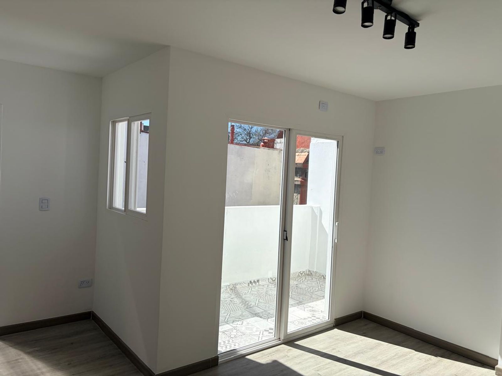 PH Sin Expensas Paysandu 2200 en Dos Plantas 3 Amb (2bnos 1 C - Vestidor) Balcon - Baulera - 86 m² - 24