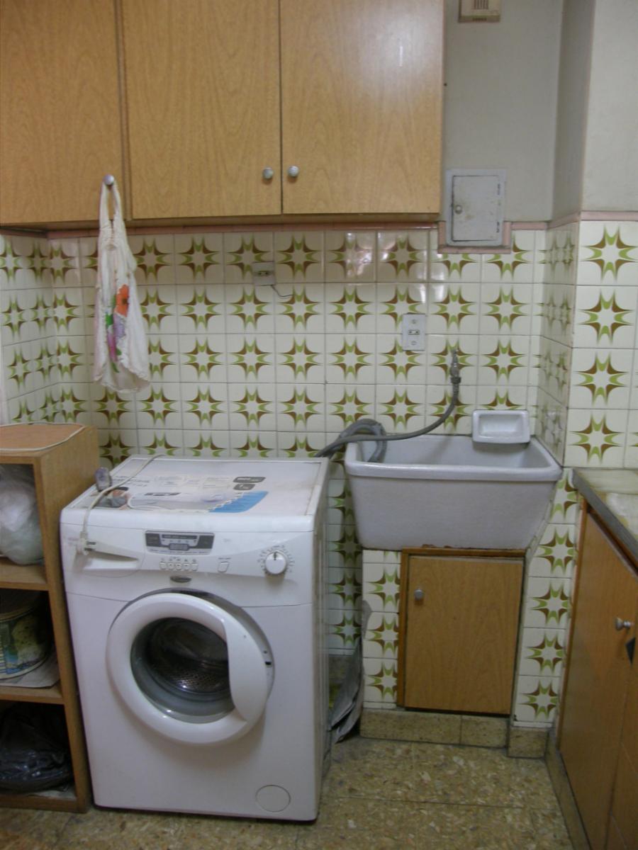 DEPARTAMENTO DE 2 DORMITORIOS SOBRE BV. OROÑO AL 100. BALCÓN CORRIDO AL FRENTE. — foto 5