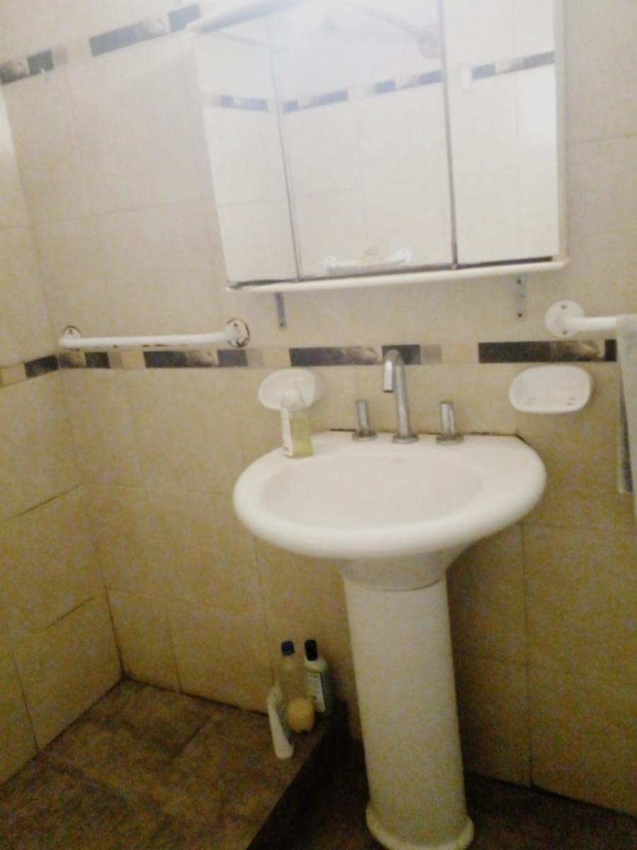 DEPARTAMENTO DE 2 DORMITORIOS SOBRE BV. OROÑO AL 100. BALCÓN CORRIDO AL FRENTE. — foto 13