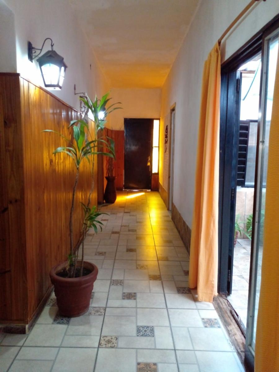 RETASADA CASA DE 3 DORMITORIOS. PASAJE CALDAS 600. COCHERA. AMPLIO PATIO. DEPARTAMENTO DE 2 DORMITORIOS EN PA. — foto 9