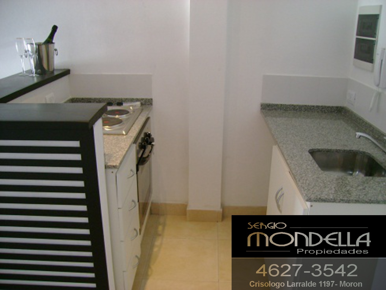 OPORTUNIDAD de VENTA en Haedo, MONOAMBIENTE CON COCHERA Y BAULERA a 5 cuadras de estación. — foto 8