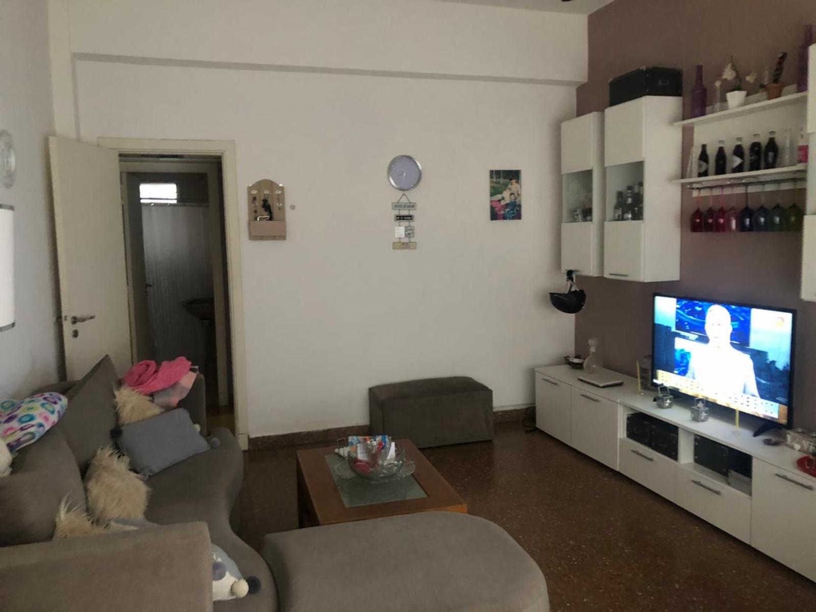 Muy buena Propiedad en Morón Norte cerca de la Estación y de la Facultad