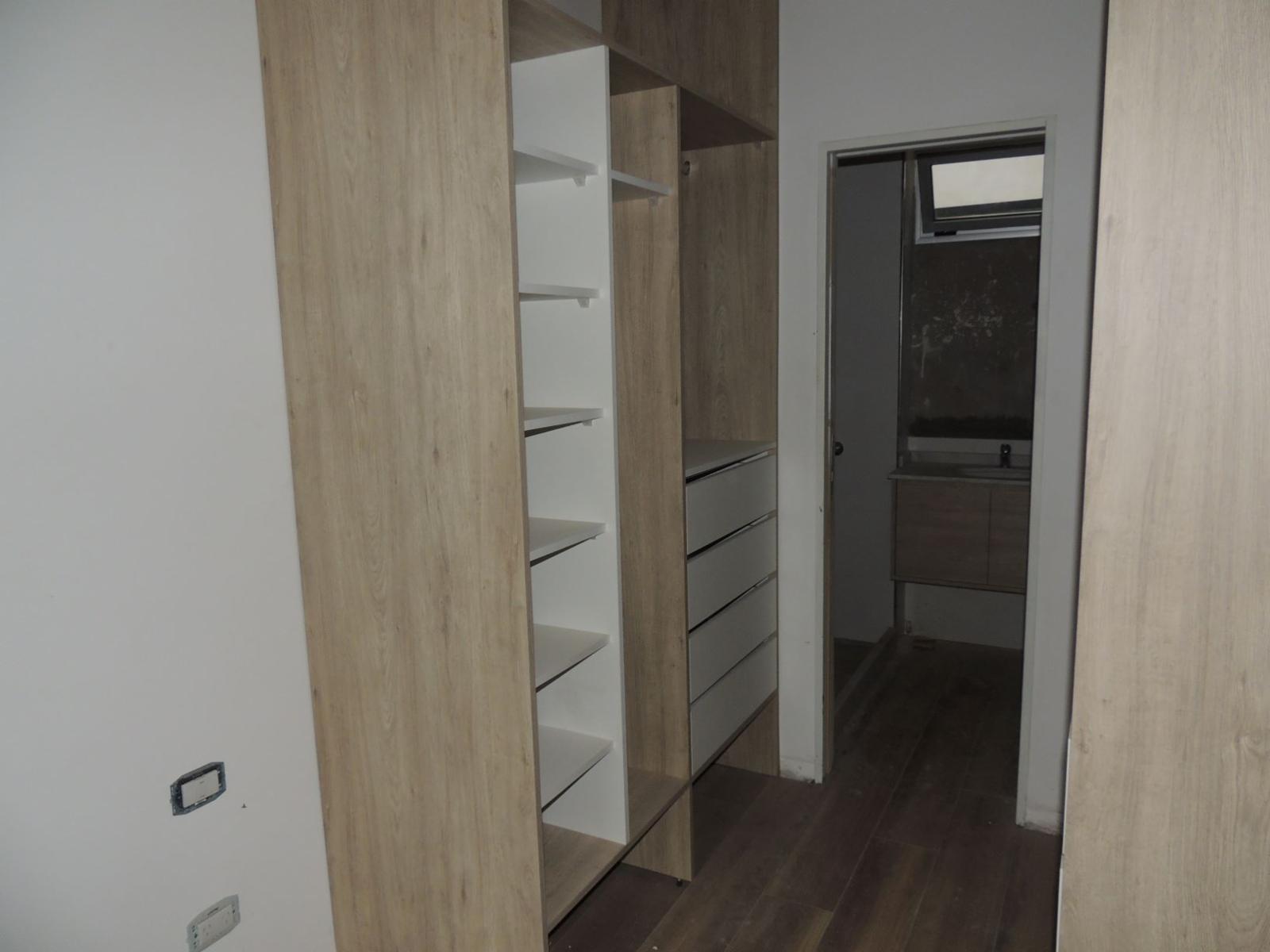 Excelente Departamento 4 AMB. Nuevo a Estrenar en Haedo Sur Centro C/Cochera — foto 12