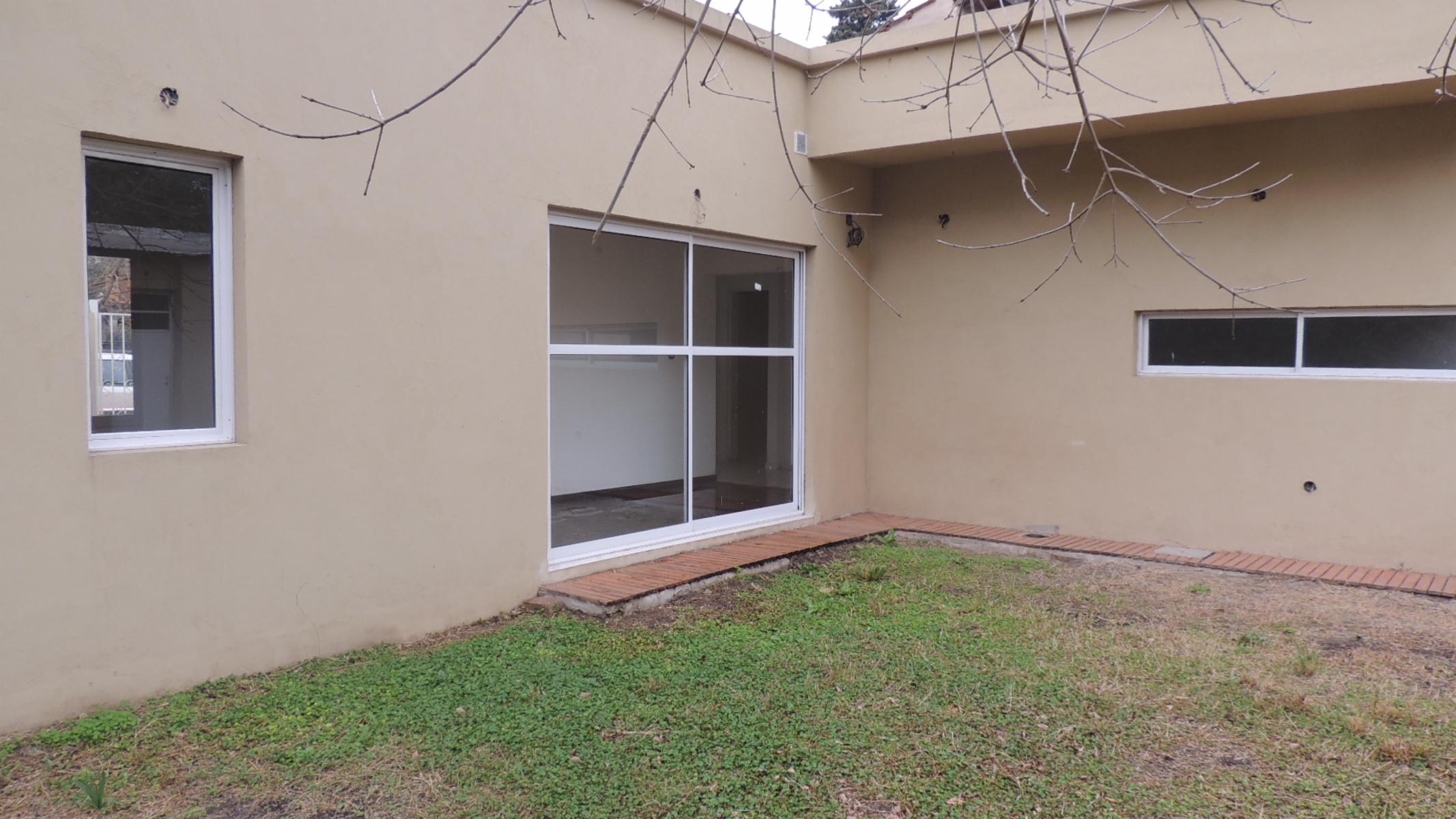 SE VENDE CASA EN PQUE. LELOIR / UDAONDO A ESTRENAR, EN EXCELENTE LOTE DE 525 M². — foto 13