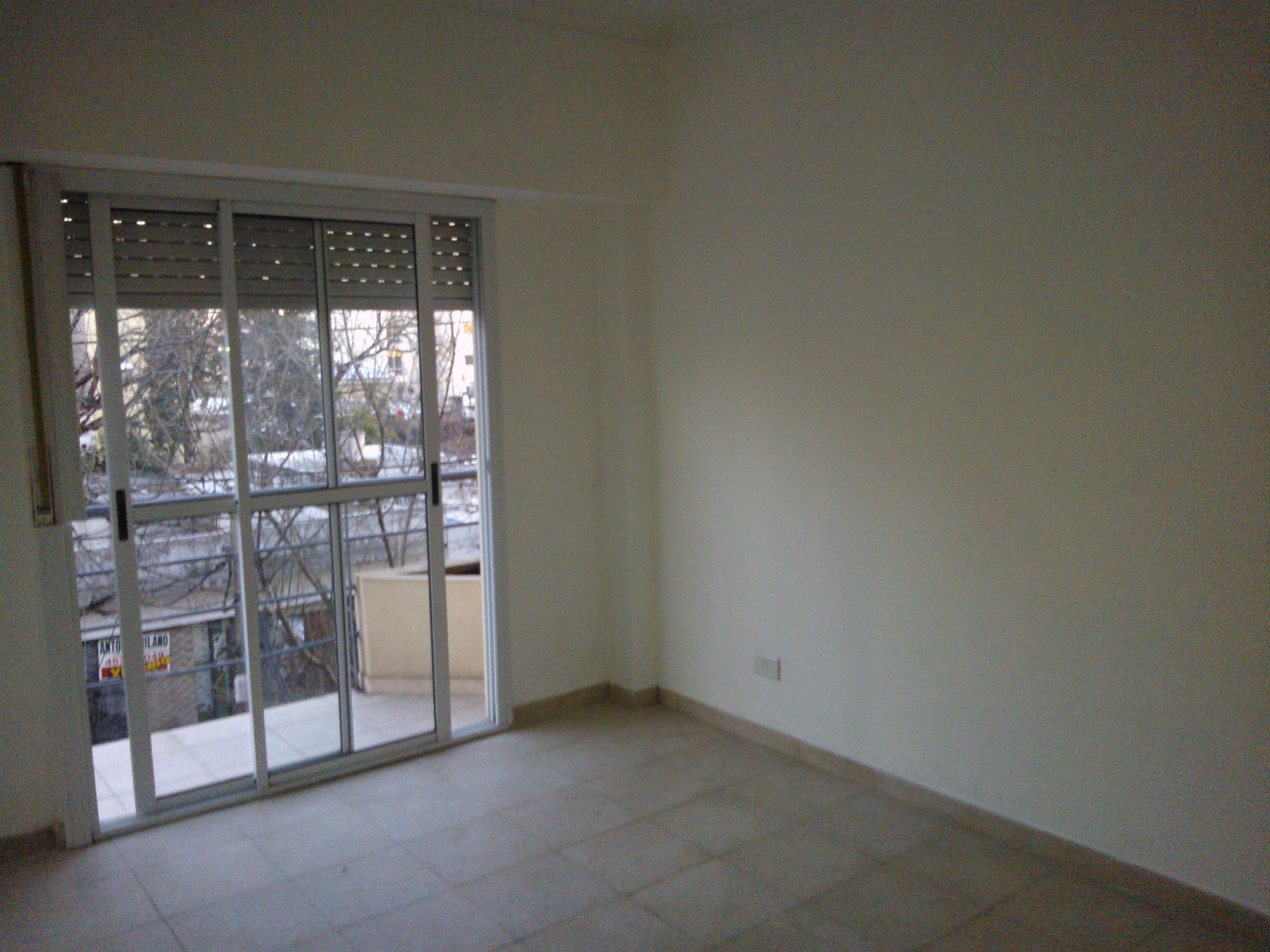 Oportunidad Impecable Departamento de 2 ambientes, Moron. Zona Tribunales — foto 4