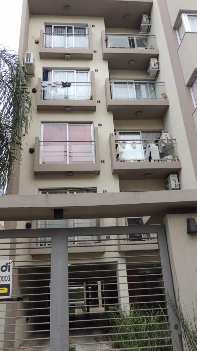 SE VENDE MUY BUEN DEPARTAMENTO DE 2 AMB EN MORON — foto 12
