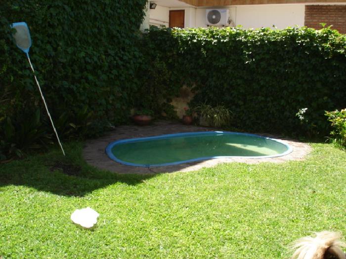 INVERSOR: CON RENTA ACTUAL. Casa en Moron, 4 ambientes fondito y pileta. — foto 6