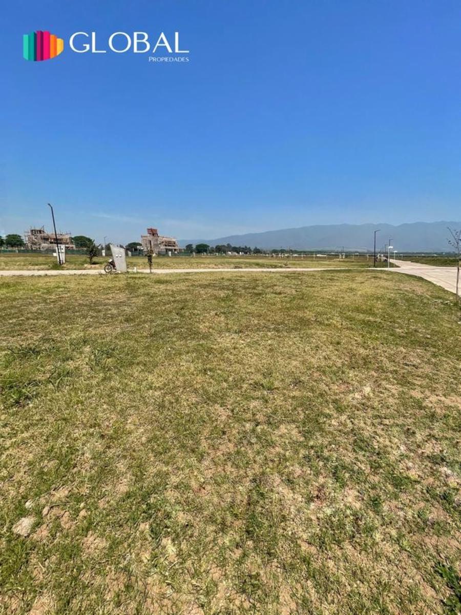Hermoso lote Disponible Cuenta con 688 m² de terreno - 1